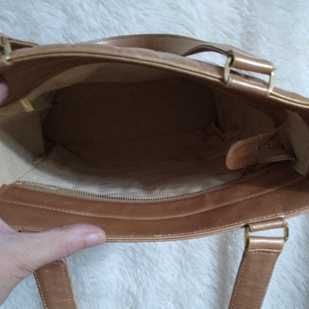 CHANEL Gold Chocolate Bar Tote Bag - Picture 10 of 13